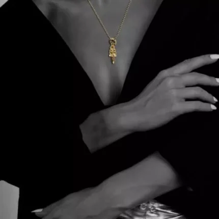 22K GOLD DAGGER PENDANT