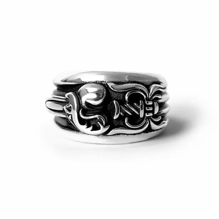 DAGGER HEART RING